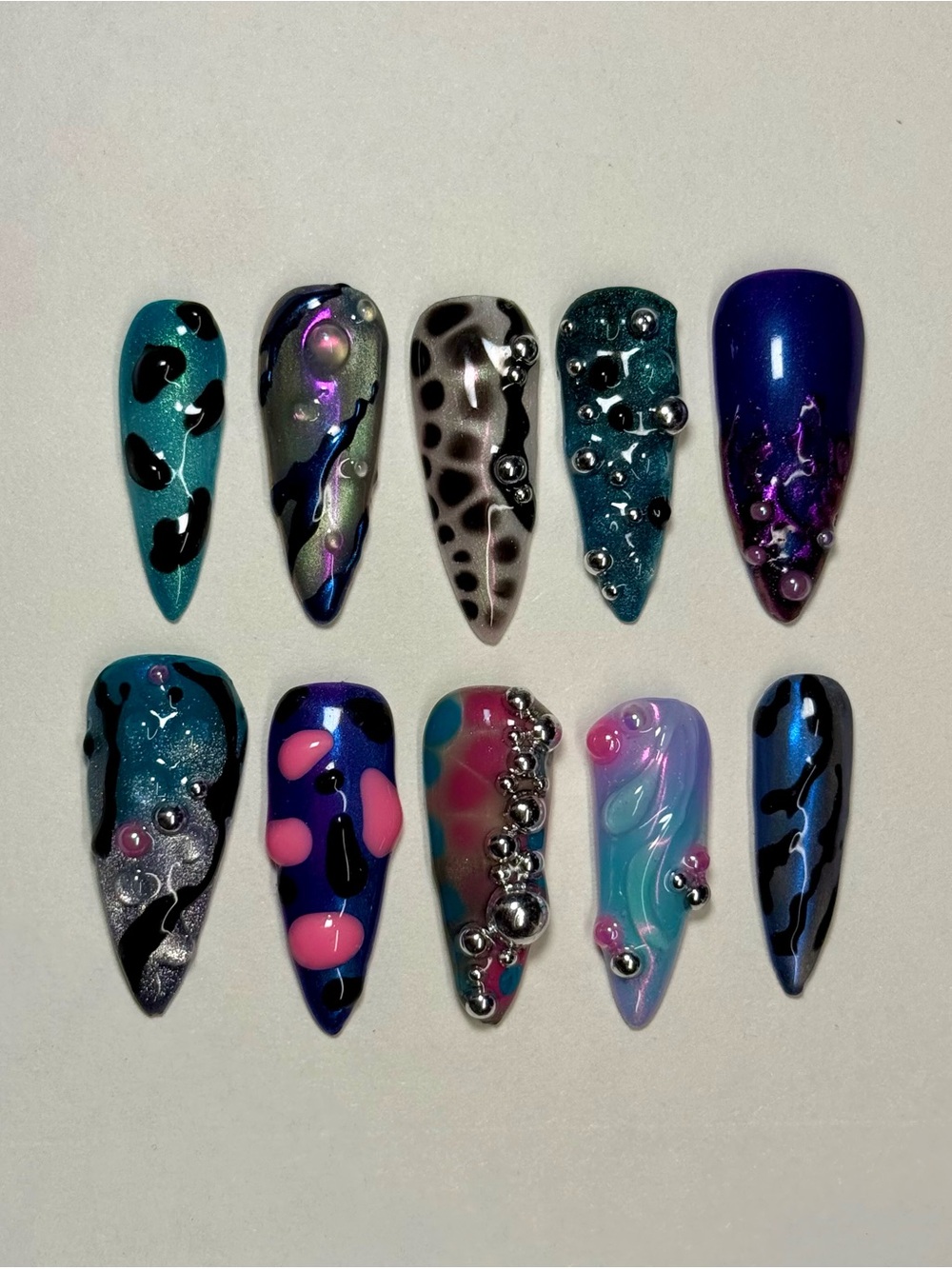 Alternative Style Handmade Stiletto Press-On Nail Set